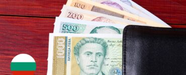 Чайові в Болгарії — скільки і кому залишати на відпочинку