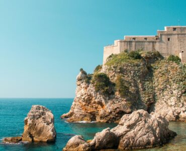 Скільки триває політ до Хорватії з Польщі?