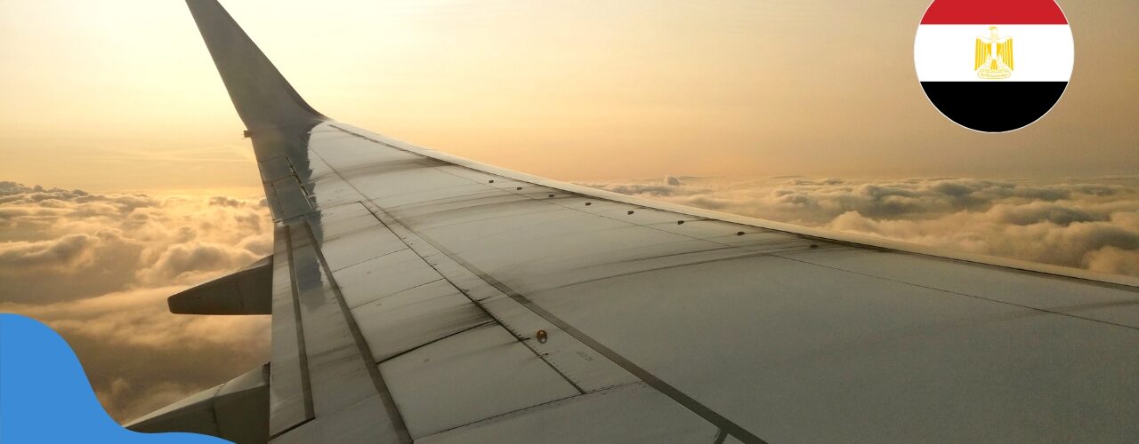 Скільки триває політ до Єгипту з Польщі?